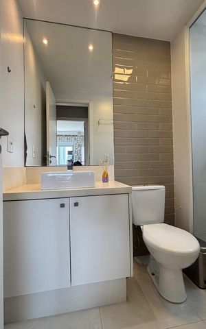 Apartamento à venda com 59m², 2 quartos e 1 vaga Apartamento à venda com 59m², 2 quartos e 1 vagaBanheiro