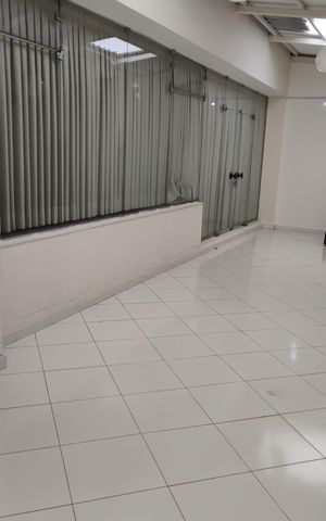 Casa à venda com 500m², 6 quartos e 6 vagas Casa à venda com 500m², 6 quartos e 6 vagasSala 2