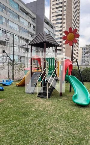 Apartamento à venda com 162m², 3 quartos e 4 vagas Apartamento à venda com 162m², 3 quartos e 4 vagasPlayground