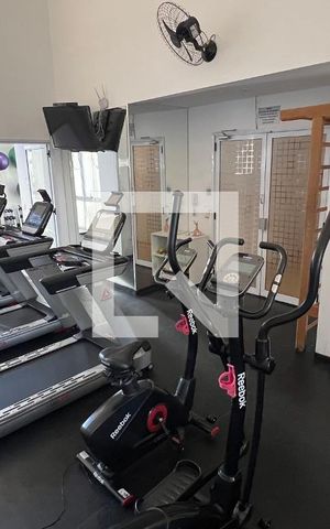 Apartamento à venda com 162m², 3 quartos e 4 vagas Apartamento à venda com 162m², 3 quartos e 4 vagasAcademia