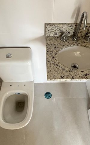 Apartamento à venda com 54m², 2 quartos e 1 vaga Apartamento à venda com 54m², 2 quartos e 1 vagaBanheiro
