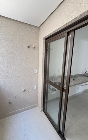 Apartamento à venda com 54m², 2 quartos e 1 vaga Apartamento à venda com 54m², 2 quartos e 1 vagaÁrea de Serviço - Varanda