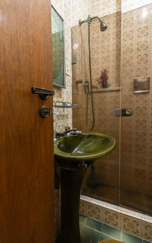 Apartamento à venda com 65m², 2 quartos e sem vagaBanheiro