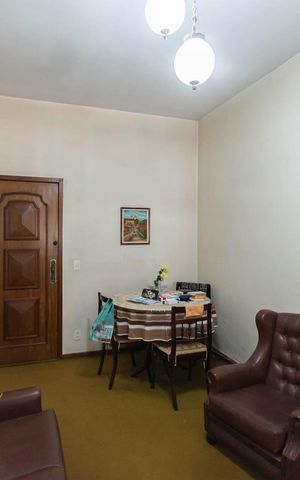 Apartamento à venda com 65m², 2 quartos e sem vagaSala