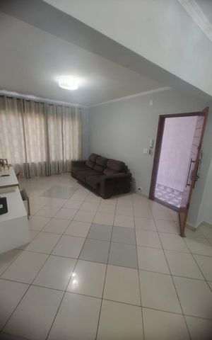 Casa à venda com 234m², 3 quartos e 3 vagas