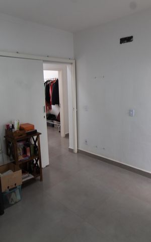 Casa à venda com 200m², 3 quartos e 4 vagas Casa à venda com 200m², 3 quartos e 4 vagasSUITE 1
