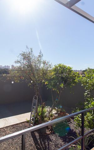Casa à venda com 200m², 3 quartos e 4 vagas Casa à venda com 200m², 3 quartos e 4 vagasVISTA DA SUITE 2