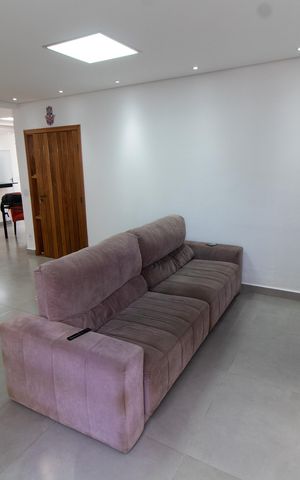 Casa à venda com 200m², 3 quartos e 4 vagas Casa à venda com 200m², 3 quartos e 4 vagasSALA