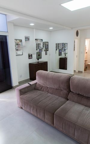 Casa à venda com 200m², 3 quartos e 4 vagas Casa à venda com 200m², 3 quartos e 4 vagasSALA