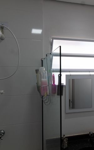 Casa à venda com 200m², 3 quartos e 4 vagas Casa à venda com 200m², 3 quartos e 4 vagasBANHEIRO DA SUITE 1