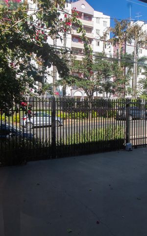 Casa à venda com 200m², 3 quartos e 4 vagas Casa à venda com 200m², 3 quartos e 4 vagasVISTA DA COZINHA