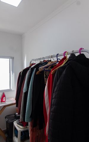 Casa à venda com 200m², 3 quartos e 4 vagas Casa à venda com 200m², 3 quartos e 4 vagasCLOSET
