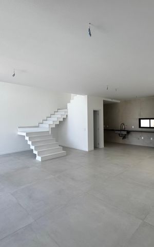 Casa de condomínio à venda com 230m², 3 quartos e 1 vaga Casa de condomínio à venda com 230m², 3 quartos e 1 vagaSala