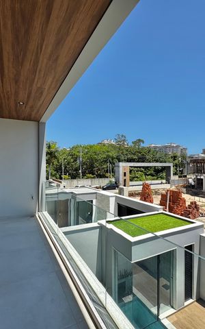 Casa de condomínio à venda com 230m², 3 quartos e 1 vaga Casa de condomínio à venda com 230m², 3 quartos e 1 vagaSuíte 1 - Varanda