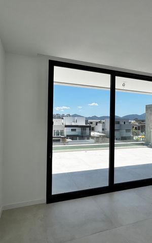 Casa de condomínio à venda com 230m², 3 quartos e 1 vaga Casa de condomínio à venda com 230m², 3 quartos e 1 vagaSala - terceiro andar