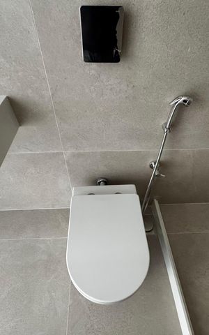 Casa de condomínio à venda com 230m², 3 quartos e 1 vaga Casa de condomínio à venda com 230m², 3 quartos e 1 vagaSuíte 2 - Banheiro