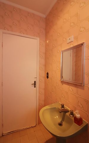 Casa à venda com 140m², 2 quartos e 2 vagasLavabo