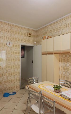 Casa à venda com 140m², 2 quartos e 2 vagasCozinha