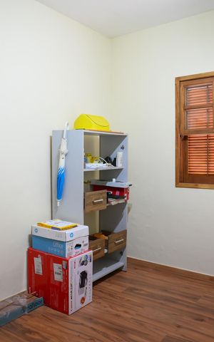 Casa à venda com 116m², 2 quartos e 6 vagas Casa à venda com 116m², 2 quartos e 6 vagasQuarto 2