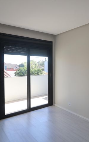 Casa à venda com 215m², 5 quartos e 2 vagasQuarto 3