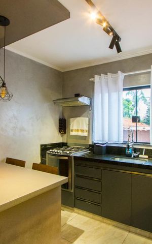 Casa à venda com 215m², 3 quartos e 2 vagas Casa à venda com 215m², 3 quartos e 2 vagasCozinha