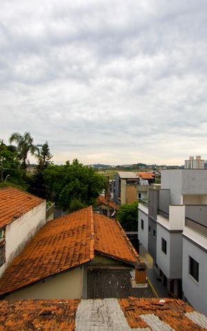 Casa à venda com 215m², 3 quartos e 2 vagas Casa à venda com 215m², 3 quartos e 2 vagasVista do quarto 2