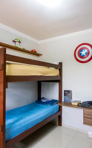 Casa à venda com 215m², 3 quartos e 2 vagas Casa à venda com 215m², 3 quartos e 2 vagasQuarto 2 - Suíte