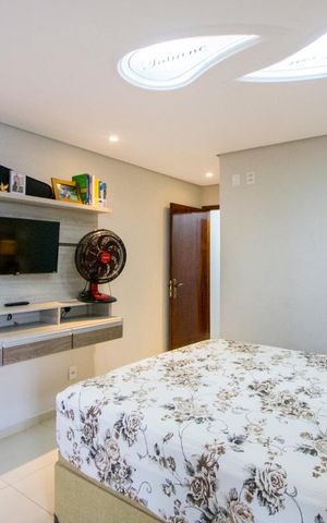Casa à venda com 215m², 3 quartos e 2 vagas Casa à venda com 215m², 3 quartos e 2 vagasQuarto 1 - Suíte