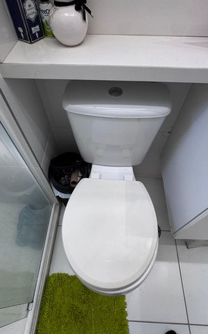Apartamento à venda com 211m², 3 quartos e 2 vagas Apartamento à venda com 211m², 3 quartos e 2 vagasSuíte - Banheiro