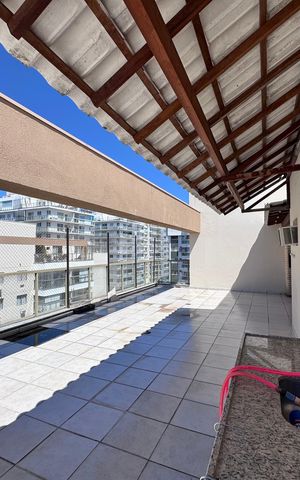 Apartamento à venda com 211m², 3 quartos e 2 vagas Apartamento à venda com 211m², 3 quartos e 2 vagasTerraço