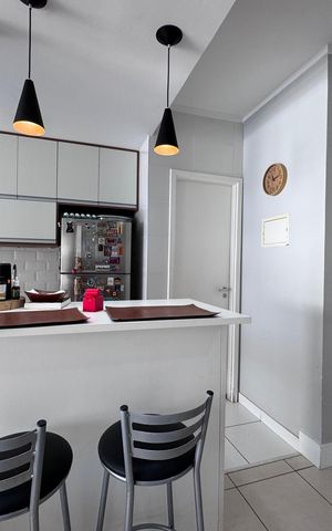 Apartamento à venda com 211m², 3 quartos e 2 vagas Apartamento à venda com 211m², 3 quartos e 2 vagasCozinha e Área de Serviço