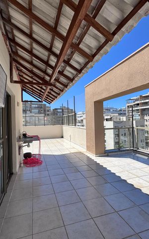 Apartamento à venda com 211m², 3 quartos e 2 vagas Apartamento à venda com 211m², 3 quartos e 2 vagasTerraço