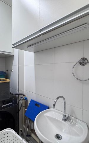 Apartamento à venda com 211m², 3 quartos e 2 vagas Apartamento à venda com 211m², 3 quartos e 2 vagasCozinha e Área de Serviço