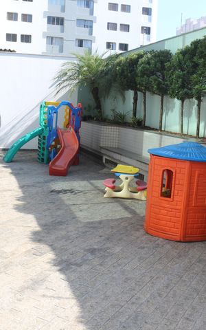 Apartamento à venda com 154m², 3 quartos e 2 vagasÁrea comum - Playground