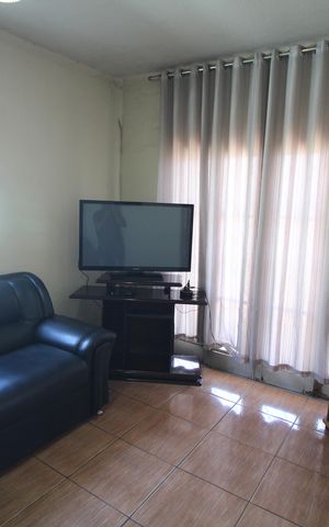 Casa à venda com 396m², 3 quartos e 6 vagasSala