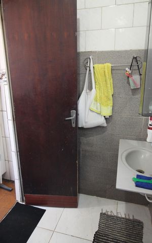 Casa à venda com 396m², 3 quartos e 6 vagasBanheiro