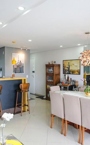 Apartamento à venda com 125m², 3 quartos e 3 vagasSala