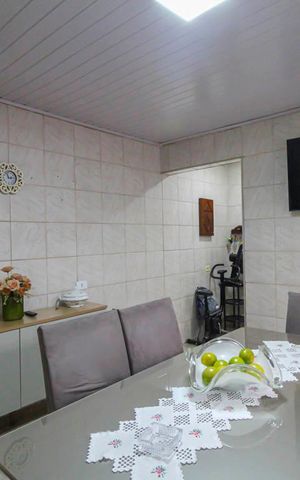 Casa à venda com 150m², 4 quartos e 2 vagas Casa à venda com 150m², 4 quartos e 2 vagasSala de Jantar