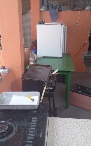 Casa à venda com 90m², 2 quartos e sem vaga