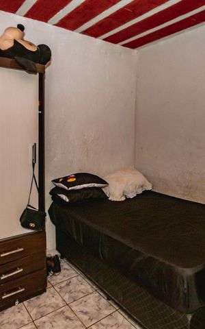 Casa para alugar com 360m², 8 quartos e 4 vagasCasa 3 - Quarto 1