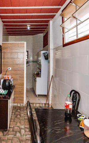 Casa para alugar com 360m², 8 quartos e 4 vagasCasa 1 - Cozinha