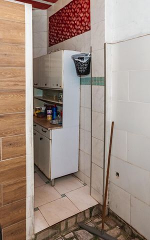 Casa para alugar com 360m², 8 quartos e 4 vagasCasa 1 - Cozinha
