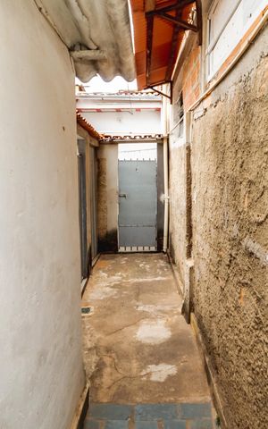 Casa para alugar com 360m², 8 quartos e 4 vagasCorredor Externo 