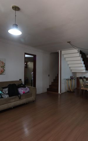 Casa para alugar com 181m², 3 quartos e sem vagaSala