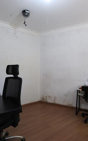 Casa para alugar com 181m², 3 quartos e sem vagaEscritório