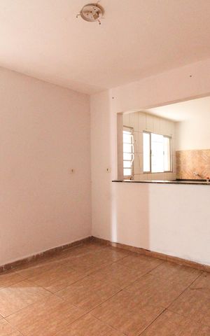Casa para alugar com 65m², 1 quarto e sem vaga Casa para alugar com 65m², 1 quarto e sem vagaSala