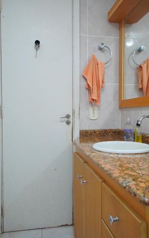 Apartamento à venda com 68m², 2 quartos e sem vagaBanheiro Corredor