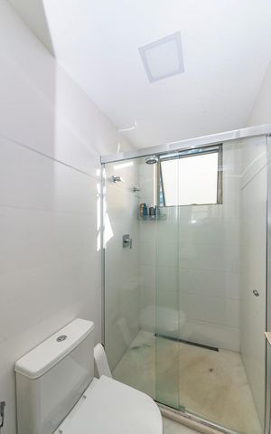 Apartamento à venda com 174m², 4 quartos e 4 vagas Apartamento à venda com 174m², 4 quartos e 4 vagasBanheiro Semi - Suítes