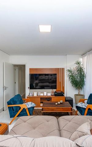 Apartamento à venda com 174m², 4 quartos e 4 vagas Apartamento à venda com 174m², 4 quartos e 4 vagasSala