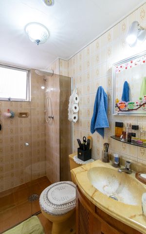 Apartamento à venda com 63m², 2 quartos e 1 vagaBanheiro 